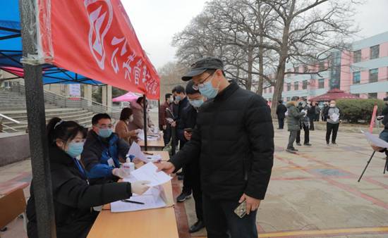http://news.lntu.edu.cn/__local/6/9D/05/3166EF2E541CB81FA5FC8F568AB_17FBFAFB_1BDA3.jpg