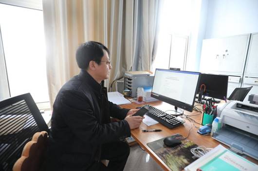 http://news.lntu.edu.cn/__local/4/C3/0E/6B0942E6306FD6BF65EB707082C_F55A7284_120B6.jpg
